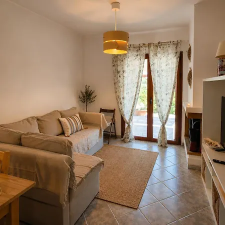 Апартаменты Emma's House Near
